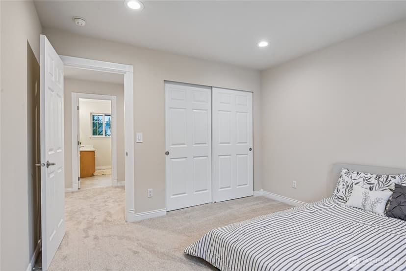 Property photo for 22024 102nd Place SE, Kent photo 27