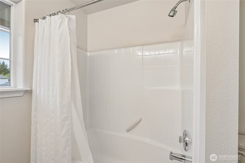 Property photo for 22024 102nd Place SE, Kent photo 33
