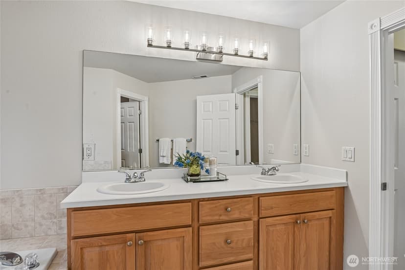 Property photo for 22024 102nd Place SE, Kent photo 20