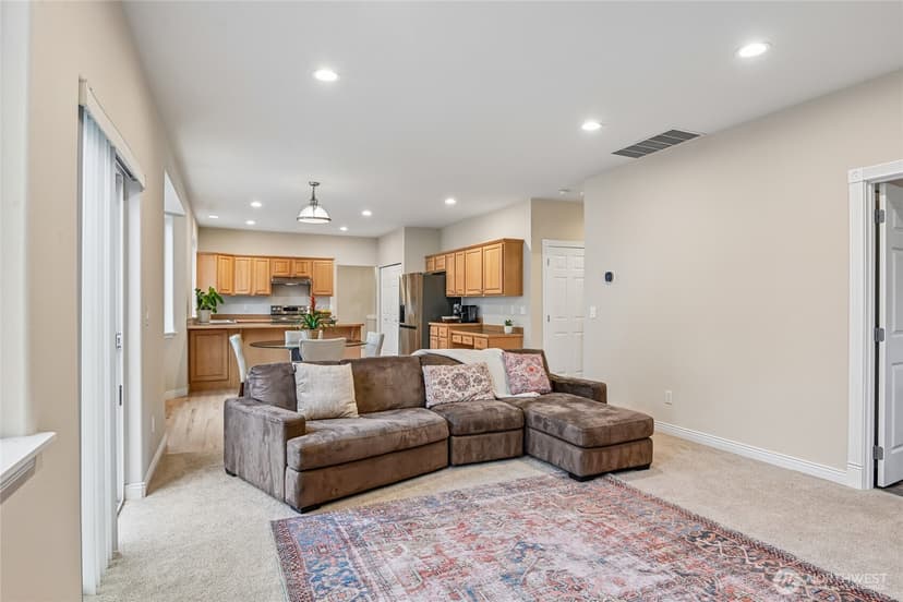 Property photo for 22024 102nd Place SE, Kent photo 15
