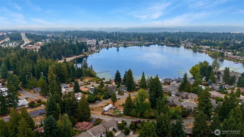 Property photo for 1220 119th Place SE, Everett photo 3