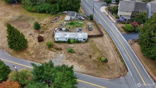 Property photo for 1220 119th Place SE, Everett photo 4