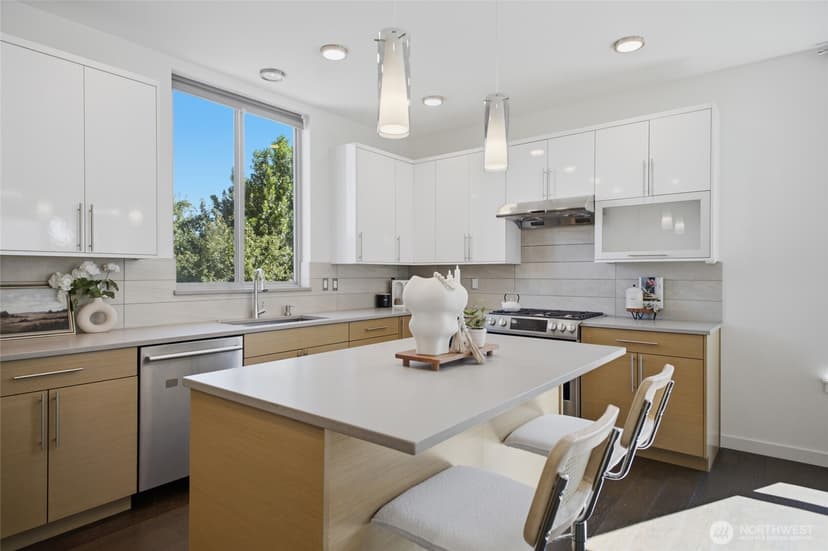 Property photo for 632 NW 85th St #B, Seattle photo 10