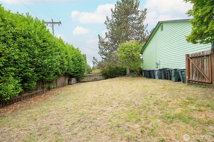 Property photo for 19507 55th Ave NE, Lake Forest Park photo 20
