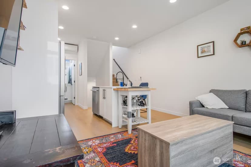 Property photo for 1131 NW 57th Street #B, Seattle photo 11