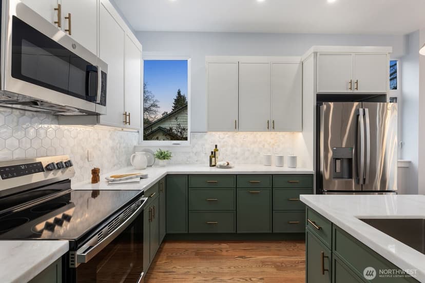 Property photo for 4559 34th Avenue S, Seattle photo 12