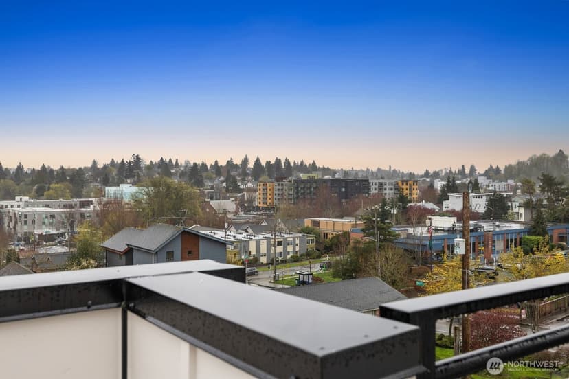 Property photo for 4559 34th Avenue S, Seattle photo 39