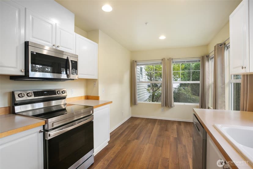 Property photo for 22109 43rd Avenue S, Kent photo 10