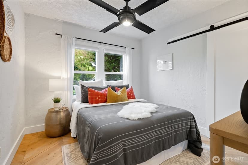 Property photo for 3753 SW Austin Street, Seattle photo 12