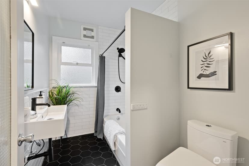 Property photo for 3753 SW Austin Street, Seattle photo 15