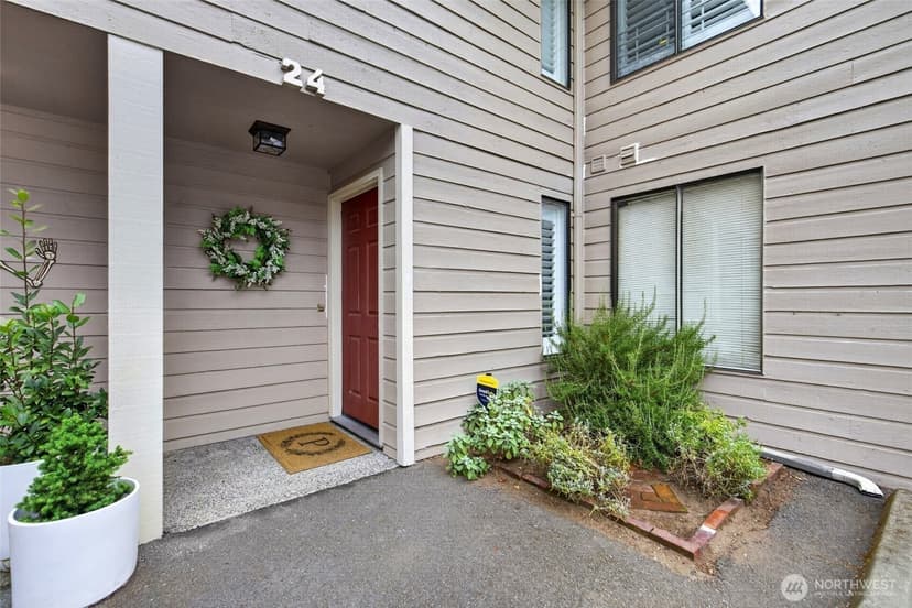 Property photo for 1555 Union Avenue NE #24E, Renton photo 3