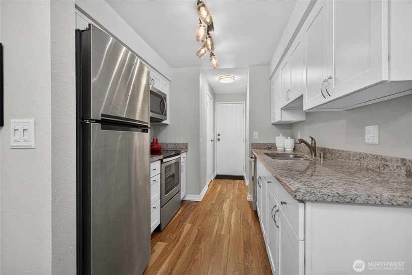 Property photo for 1555 Union Avenue NE #24E, Renton photo 15