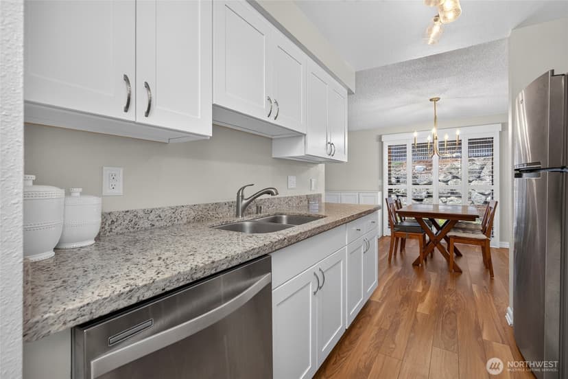 Property photo for 1555 Union Avenue NE #24E, Renton photo 17
