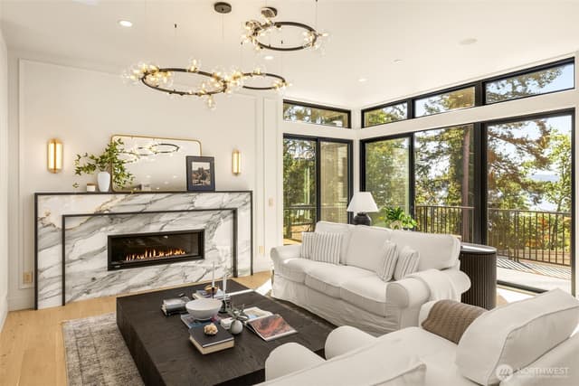 Property photo for 7124 NE 119th Lane, Kirkland photo 3