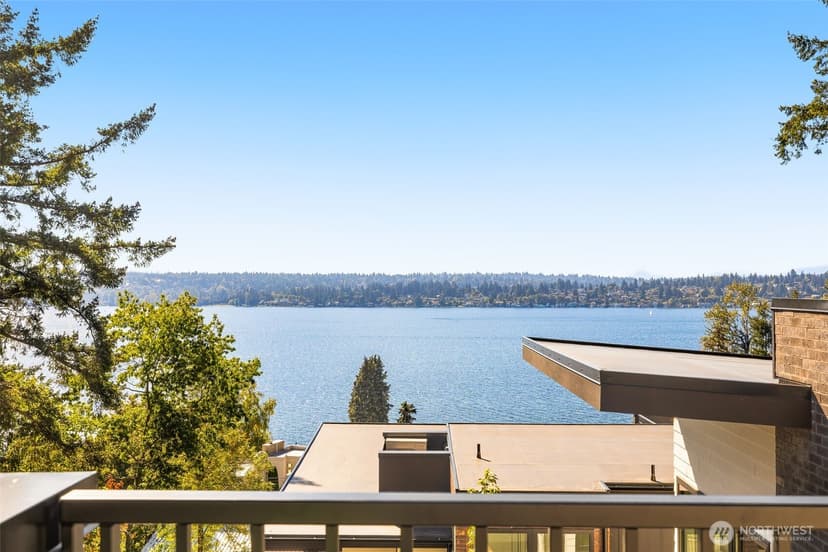 Property photo for 7124 NE 119th Lane, Kirkland photo 33