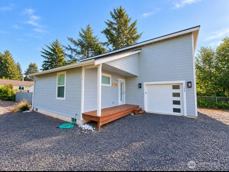 Property photo for 146 N Port Loop NW, Ocean Shores photo 2
