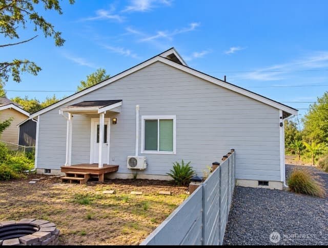 Property photo for 146 N Port Loop NW, Ocean Shores photo 3