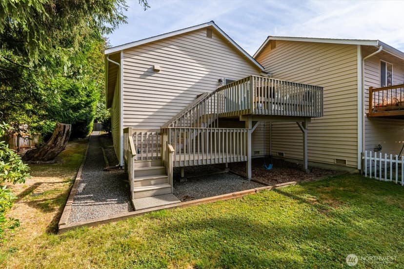 Property photo for 14118 Beverly Park Road #B, Edmonds photo 34