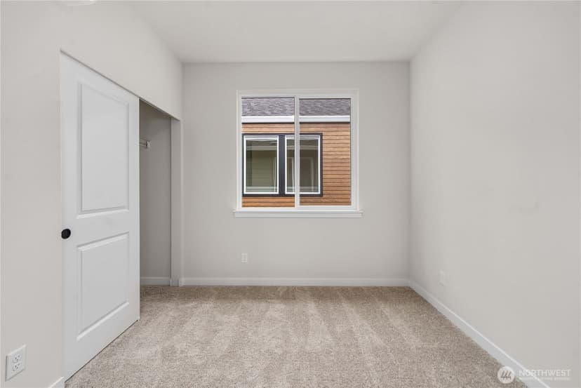 Property photo for 4045 Aberdeen Way NE, Renton photo 21