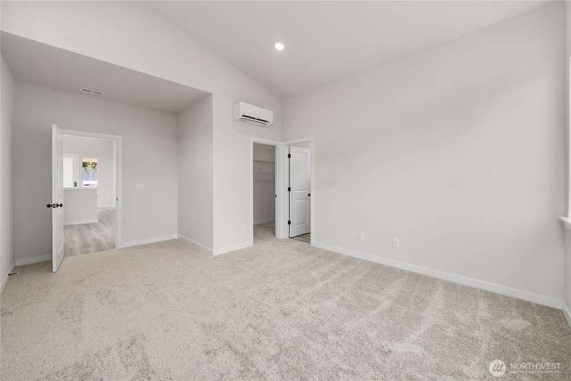 Property photo for 4045 Aberdeen Way NE, Renton photo 24