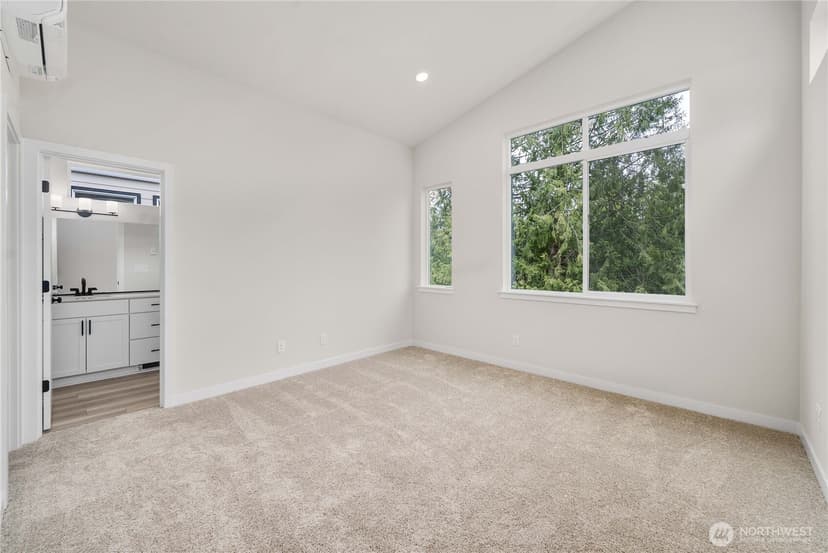 Property photo for 4045 Aberdeen Way NE, Renton photo 22