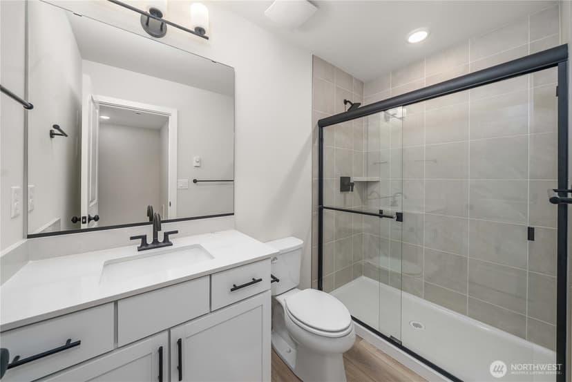 Property photo for 4045 Aberdeen Way NE, Renton photo 30