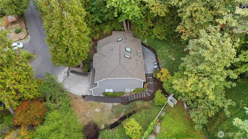 Property photo for 2925 W Lake Sammamish Parkway NE, Redmond photo 38