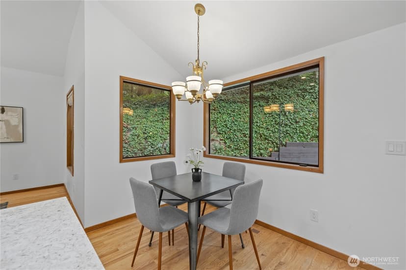 Property photo for 2925 W Lake Sammamish Parkway NE, Redmond photo 20