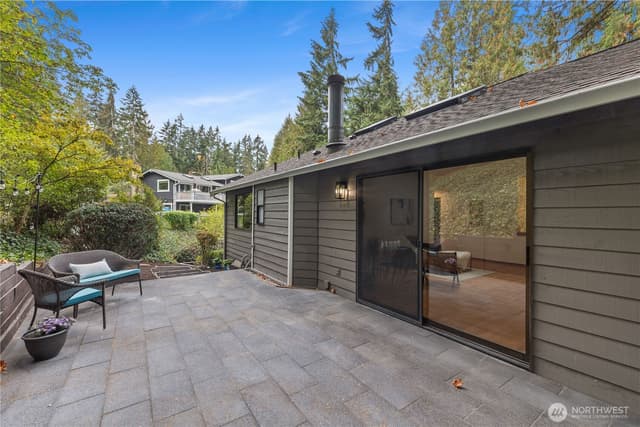 Property photo for 2925 W Lake Sammamish Parkway NE, Redmond photo 4