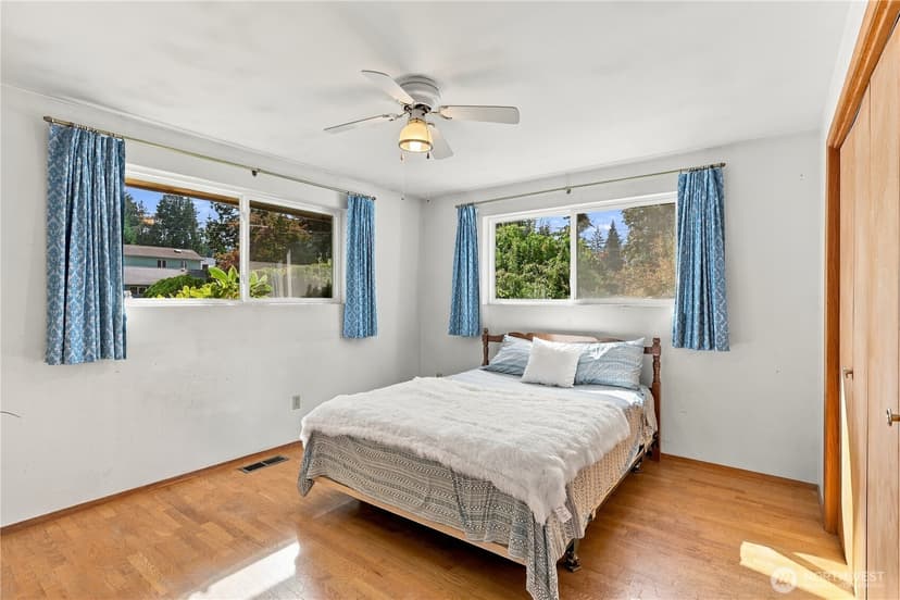 Property photo for 238 SW 143rd Street, Burien photo 10