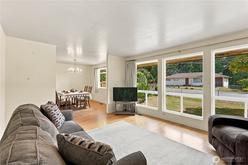 Property photo for 238 SW 143rd Street, Burien photo 6