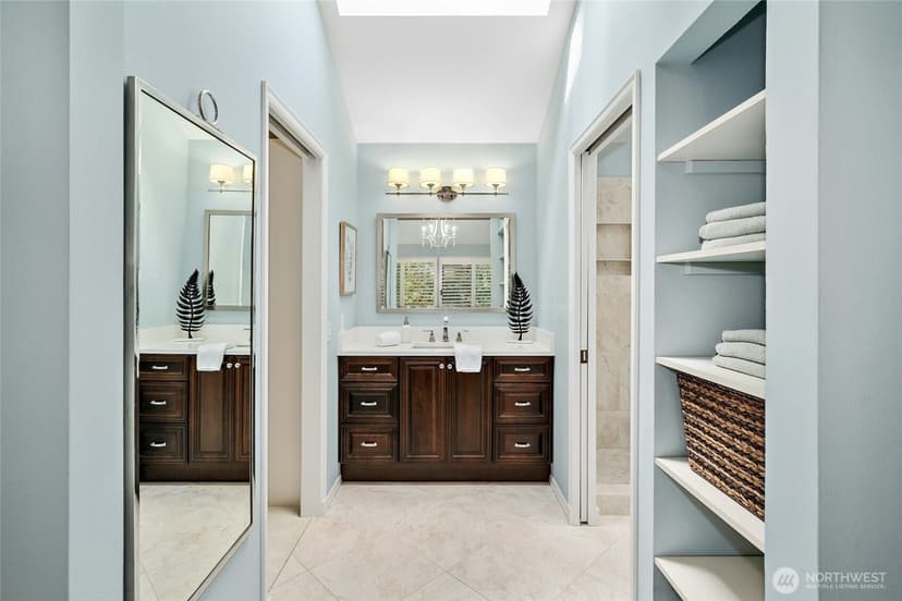 Property photo for 622 216th Avenue NE, Sammamish photo 26