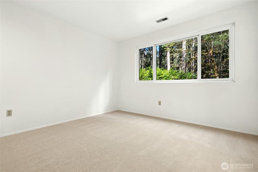 Property photo for 622 216th Avenue NE, Sammamish photo 22