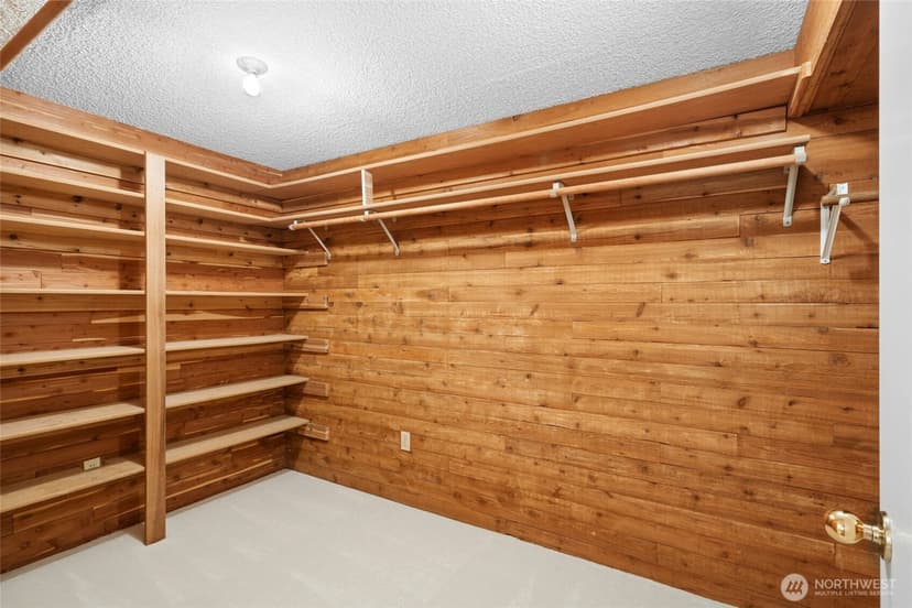 Property photo for 622 216th Avenue NE, Sammamish photo 30