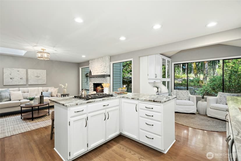 Property photo for 622 216th Avenue NE, Sammamish photo 18