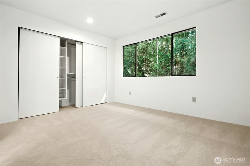 Property photo for 622 216th Avenue NE, Sammamish photo 23