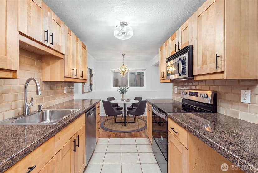 Property photo for 2215 14th Avenue W #1, Seattle photo 12