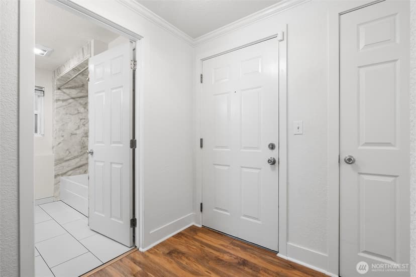 Property photo for 2215 14th Avenue W #1, Seattle photo 16