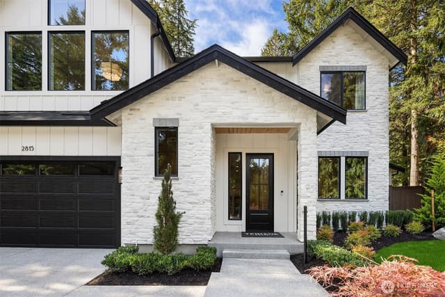 Property photo for 2815 130th Avenue NE, Bellevue photo 2