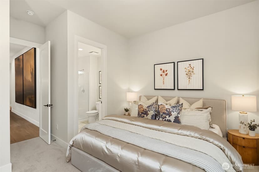 Property photo for 2815 130th Avenue NE, Bellevue photo 16
