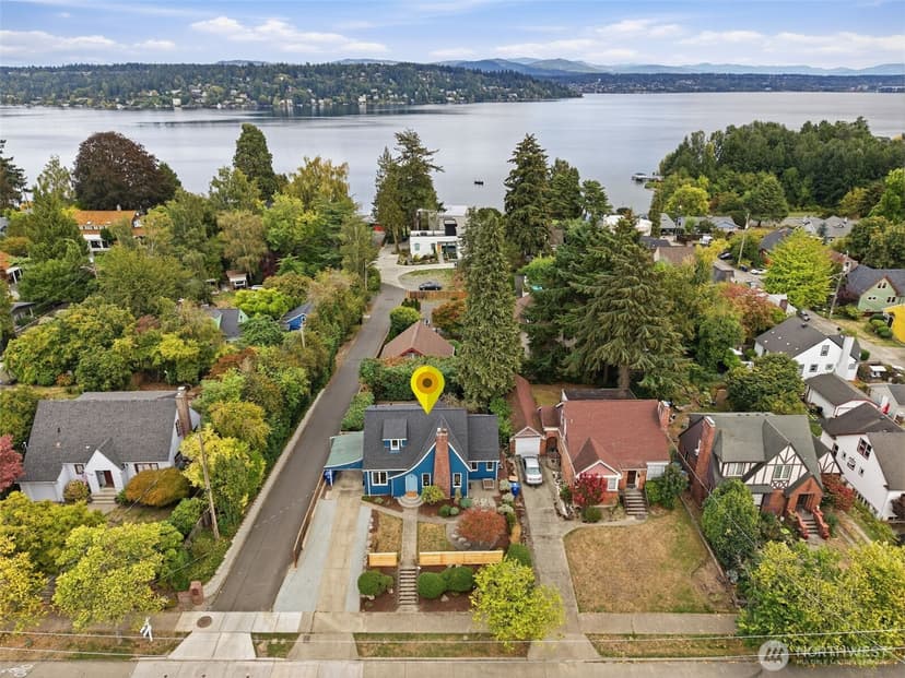Property photo for 7944 Seward Park Avenue S, Seattle photo 33