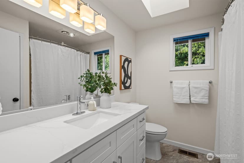 Property photo for 22955 23rd Place W, Brier photo 23