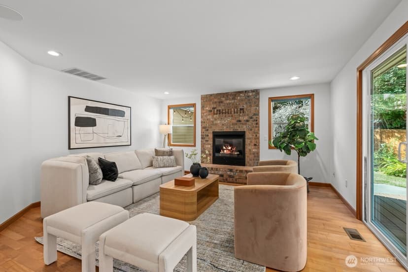 Property photo for 22955 23rd Place W, Brier photo 10