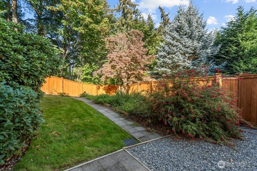 Property photo for 22955 23rd Place W, Brier photo 32