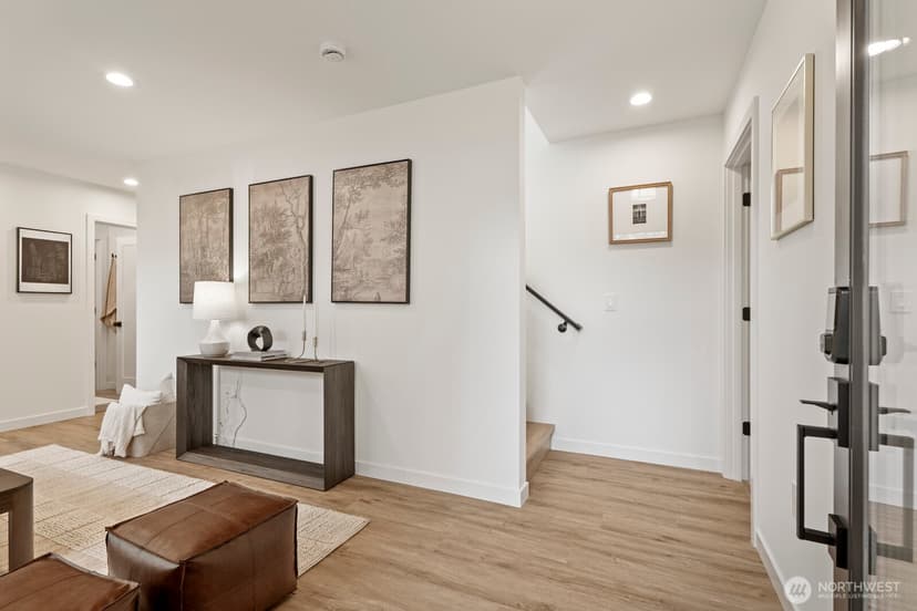 Property photo for 2769 59th Avenue SW #B, Seattle photo 7