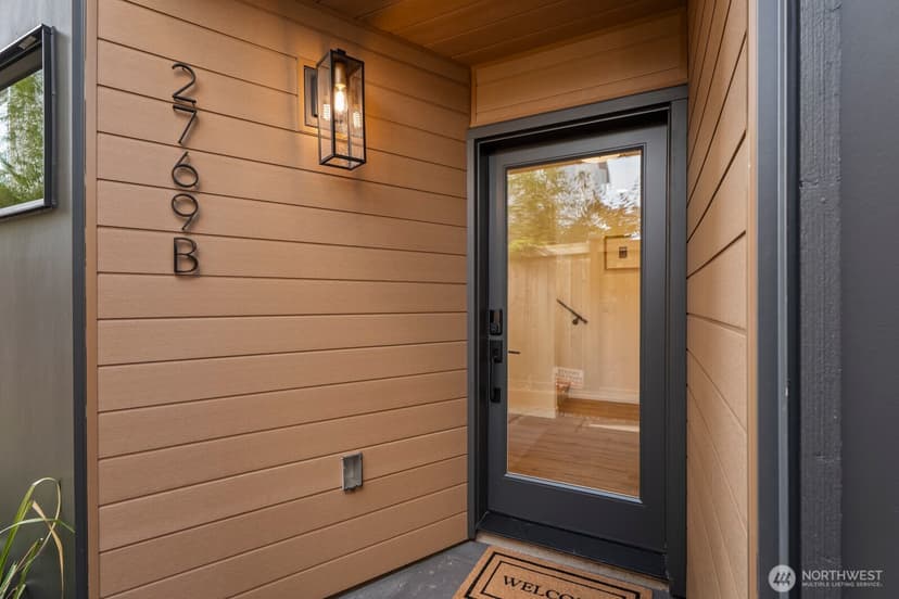 Property photo for 2769 59th Avenue SW #B, Seattle photo 6