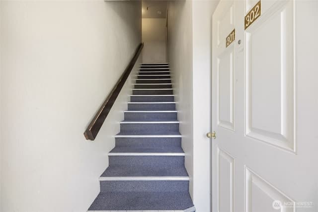 Property photo for 2120 Highland Ave Avenue #301, Everett photo 3