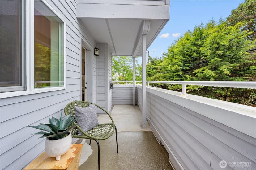 Property photo for 3435 California Avenue SW #103, Seattle photo 28