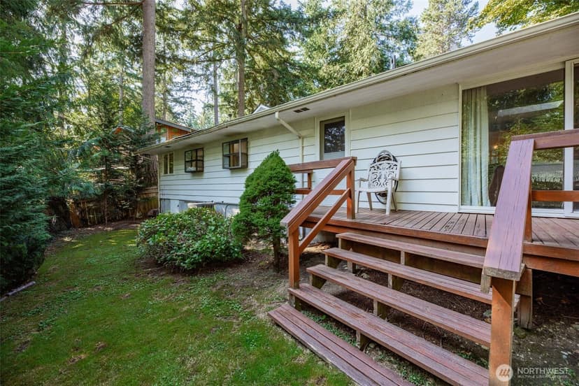 Property photo for 12832 Holiday Drive NE, Kirkland photo 27