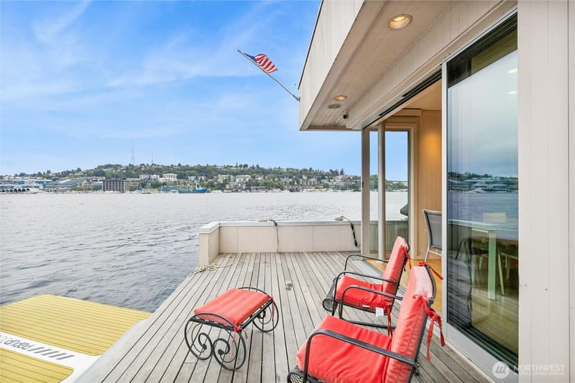 Property photo for 2017 Fairview Avenue E #I, Seattle photo 10
